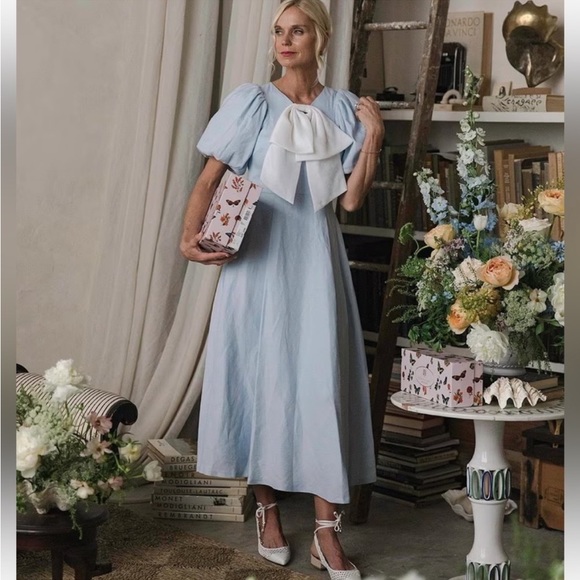 ANTONIO MELANI Dresses & Skirts - NWT Antonio Melani x Jennifer Sumko Kathleen Cut-Out Tie Neck Puff Sleeve Dress